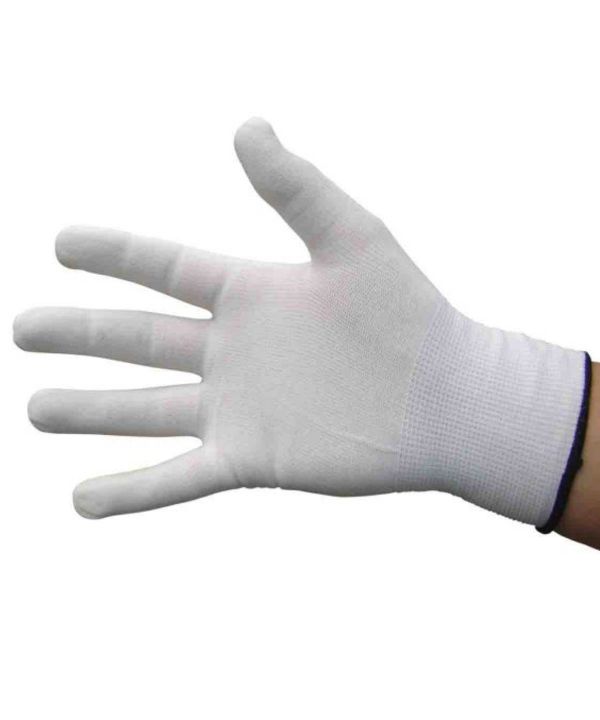 Le spray collant gants permet d'optimiser le grip de vos gants même usés !